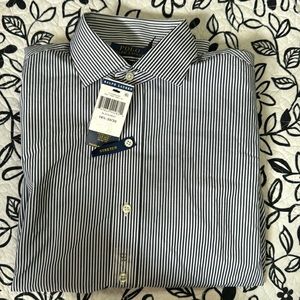 (791)NWT Mens long sleeve casual shirt by Polo Ralph Lauren. Size 14 1/2-32/33